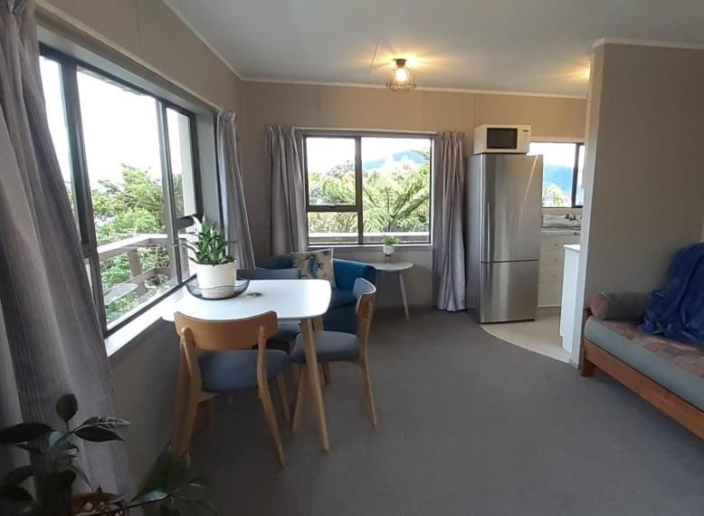 Paku Peak Ocean View Apartment Tairua Esterno foto
